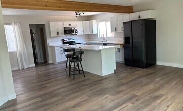 3813 El Conlon Ave in Las Vegas, NV - Building Photo - Building Photo