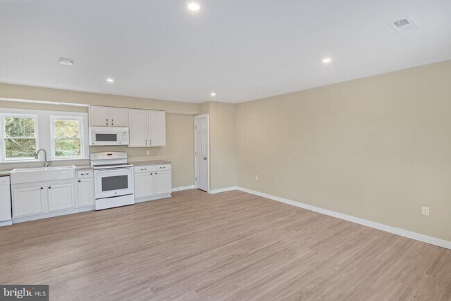 57 S Limekiln Pike in Chalfont, PA - Building Photo - Building Photo