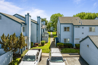 Cambridge Place in Lodi, CA - Building Photo - Other