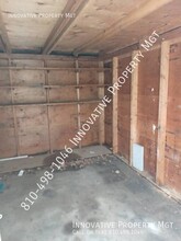 943 Bradley Ave in Flint, MI - Building Photo - Building Photo