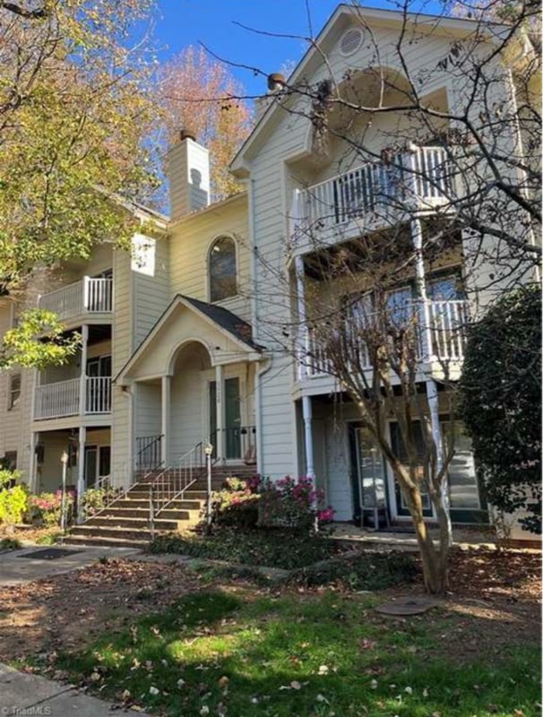 5928 W Friendly Ave in Greensboro, NC - Building Photo - Building Photo