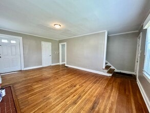 321 S 3rd St in Richmond, KY - Building Photo - Building Photo