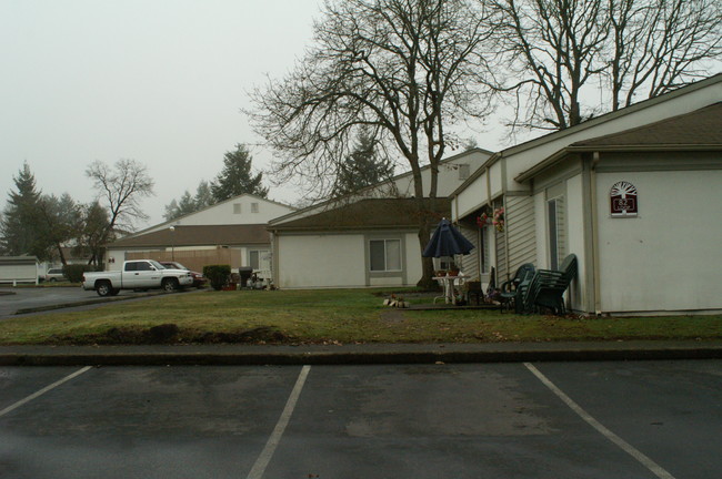 Harbor Oaks in Steilacoom, WA - Foto de edificio - Building Photo