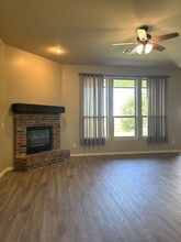 9517 Crooked Creek Ln in Oklahoma City, OK - Building Photo - Building Photo