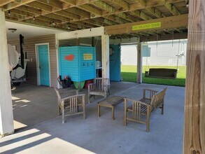 16607 Henry Morgan Rd in Jamaica Beach, TX - Building Photo - Building Photo