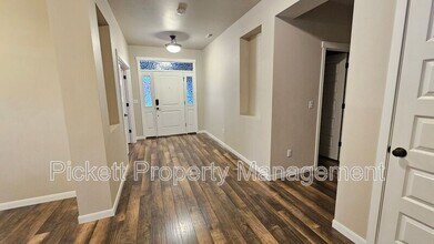 4164 SW Colbert Way in Port Orchard, WA - Building Photo - Building Photo