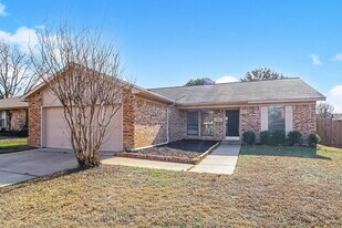 2917 Highlawn Terrace in Fort Worth, TX - Building Photo