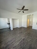 3109 W 6th St, Unit 3