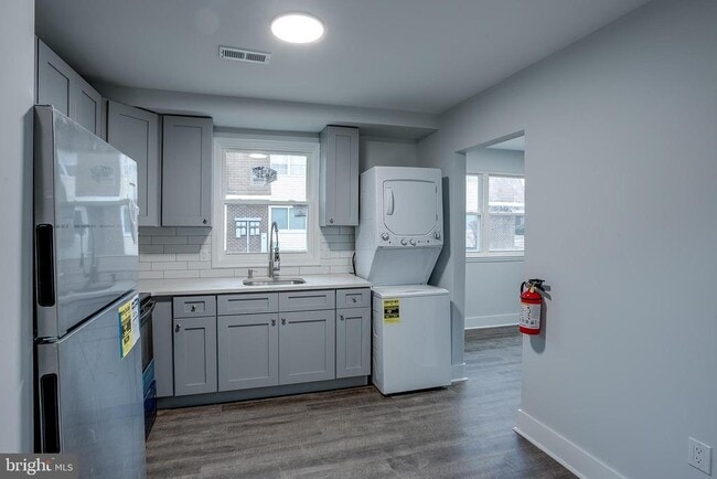 20 Florence Tollgate