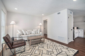 Olive Forest Apartments in Montgomery, AL - Building Photo - Interior Photo