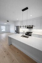 65 L St, Unit 1 in Boston, MA - Building Photo