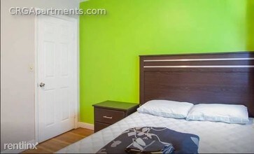 17 Hunting St-Unit -# 2 in Cambridge, MA - Foto de edificio - Building Photo