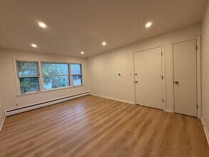 7762 Madison St in River Forest, IL - Building Photo - Building Photo