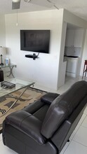 4014 Cornwall Dr in Boca Raton, FL - Building Photo - Building Photo