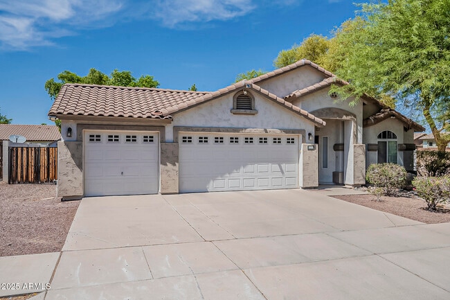 2020 W Carter Rd in Phoenix, AZ - Building Photo - Building Photo