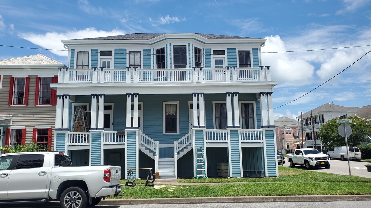 1502 Winnie St in Galveston, TX - Building Photo
