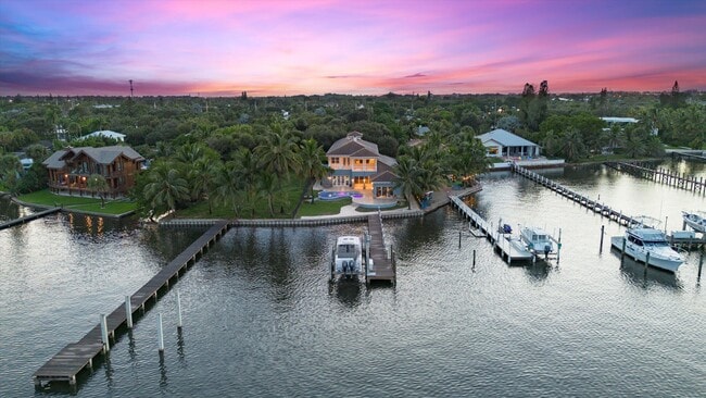 property at 614 S Lake Dr