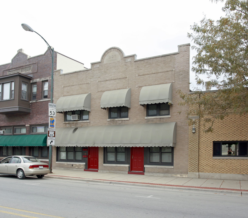 553-557 N Chicago St in Joliet, IL - Building Photo