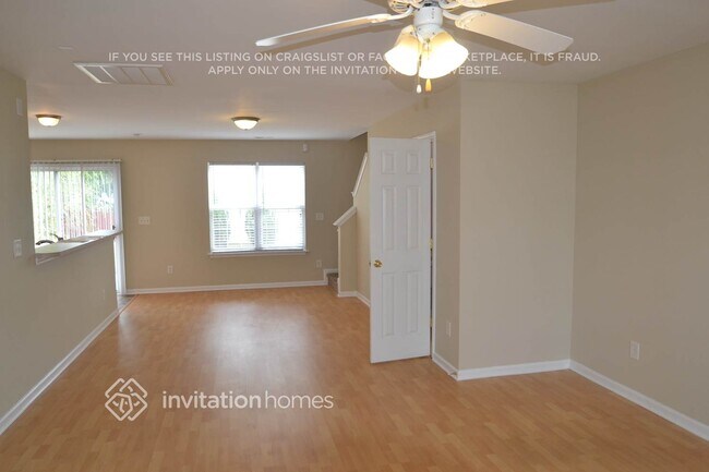 1304 Red Tallen Ct in Charlotte, NC - Foto de edificio - Building Photo