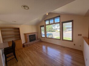 1220 Edinboro Dr in Boulder, CO - Building Photo - Building Photo