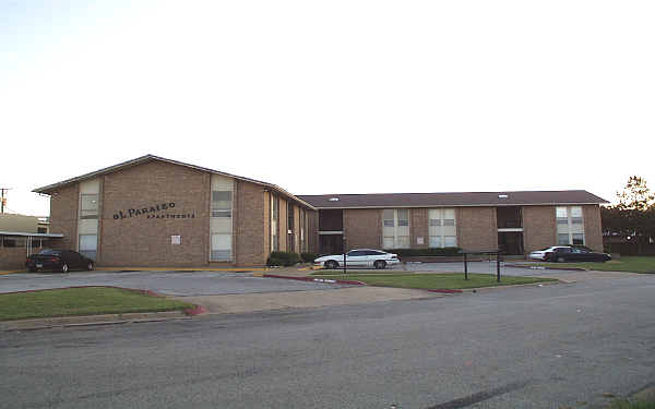 Plaza Apartments in Richland Hills, TX - Building Photo - Building Photo