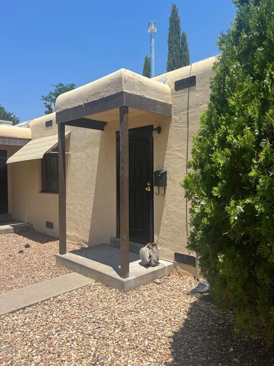 4121 Mesa Verde Ave NE in Albuquerque, NM - Building Photo