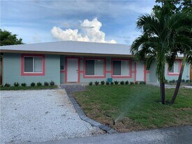 3200 NE 13th Ave in Oakland Park, FL - Building Photo