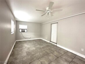 3156 Market St in Ft. Myers, FL - Building Photo - Building Photo