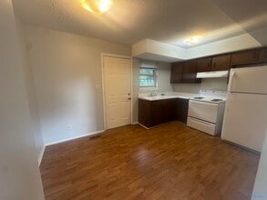 908 Stevens Ct NE in Huntsville, AL - Building Photo - Building Photo