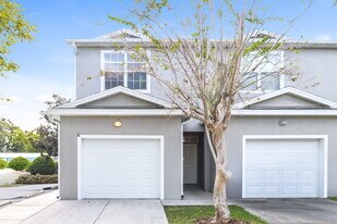 7041 Opal Dr in Largo, FL - Building Photo