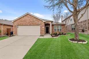 5812 Pebble Ridge Dr in McKinney, TX - Building Photo