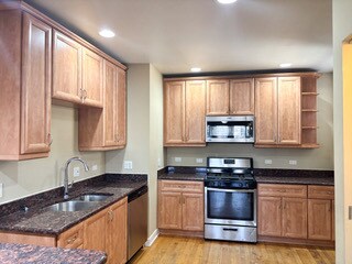 7410 N Damen Ave in Chicago, IL - Building Photo - Building Photo