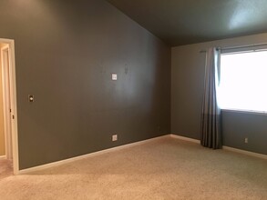 131 Fountainhead Ct in Martinez, CA - Building Photo - Building Photo