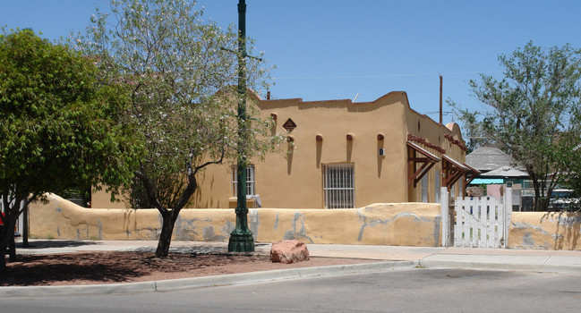 1119 Magoffin Ave in El Paso, TX - Building Photo - Building Photo