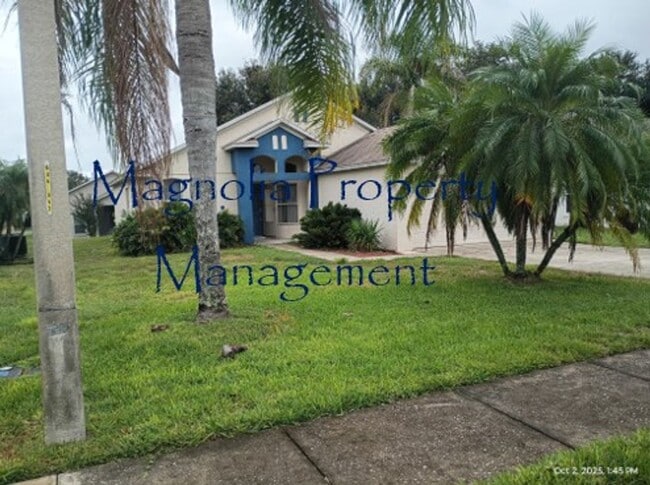 2792 Boardwalk Way in Tavares, FL - Building Photo - Building Photo