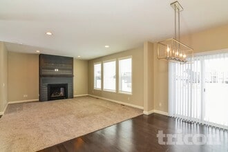 14060 Ailesbury Ave in Rosemount, MN - Building Photo - Building Photo