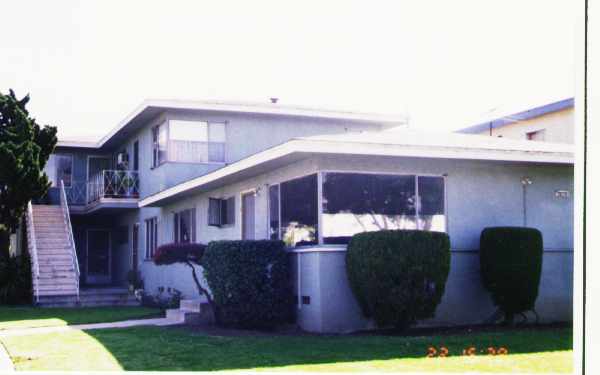 2928 W El Segundo Blvd in Gardena, CA - Building Photo