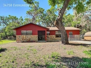 34758 Evergreen Way in Ridge Manor, FL - Building Photo - Building Photo