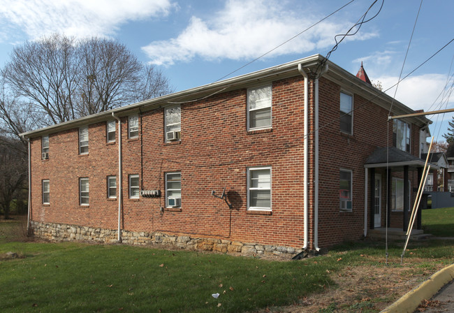 Daleville College Apartments in Daleville, VA - Building Photo - Building Photo