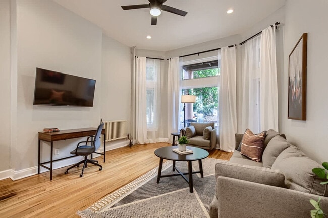 2805 E 16th Ave in Denver, CO - Foto de edificio - Building Photo