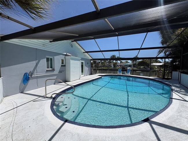 8434 Boxwood Dr in Tampa, FL - Building Photo - Building Photo