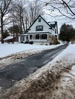 100 Utica St in Clinton, NY - Building Photo