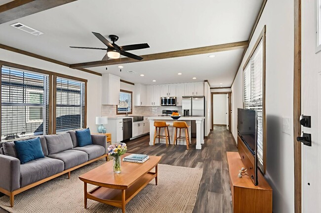 property at 1610 Fox Dr