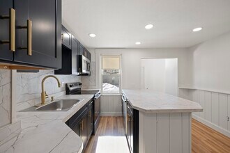 122 Union St in Rockland, MA - Building Photo - Building Photo