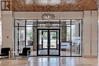 7890 Bathurst St in Vaughan, ON - Building Photo - Building Photo