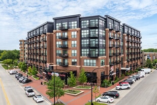 Top of The Mount Apartments in Mount Prospect, IL - Building Photo