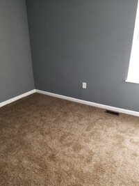 1203 W Cross St photo'