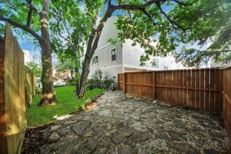 1021 Joe Annie St in Houston, TX - Building Photo - Building Photo