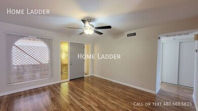 1147 W Drummer Ave in Mesa, AZ - Building Photo - Building Photo