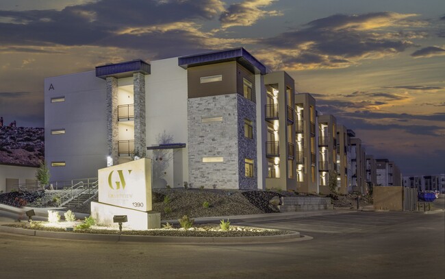 Grandview Apartments in Saint George, UT - Building Photo - Building Photo